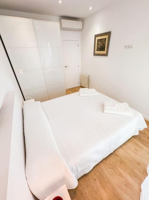 Anna & Thomas - Sitges Center Apt Exterior photo